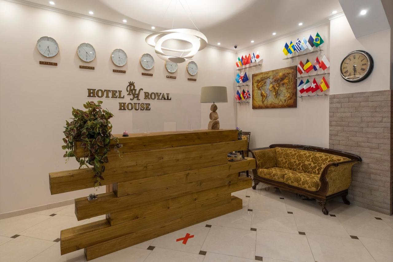 哥里 Royal House酒店 外观 照片