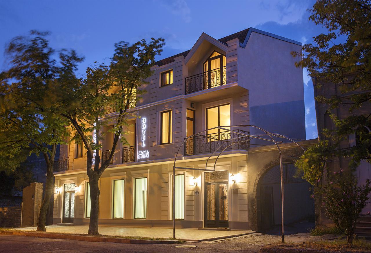 哥里 Royal House酒店 外观 照片
